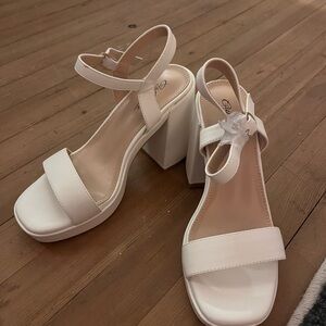 Elegant White Block Heel Sandals